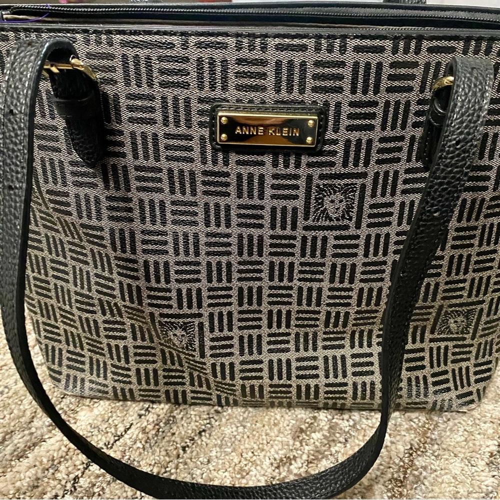 Anne Klein Black and Silver Patterned Tote (13)